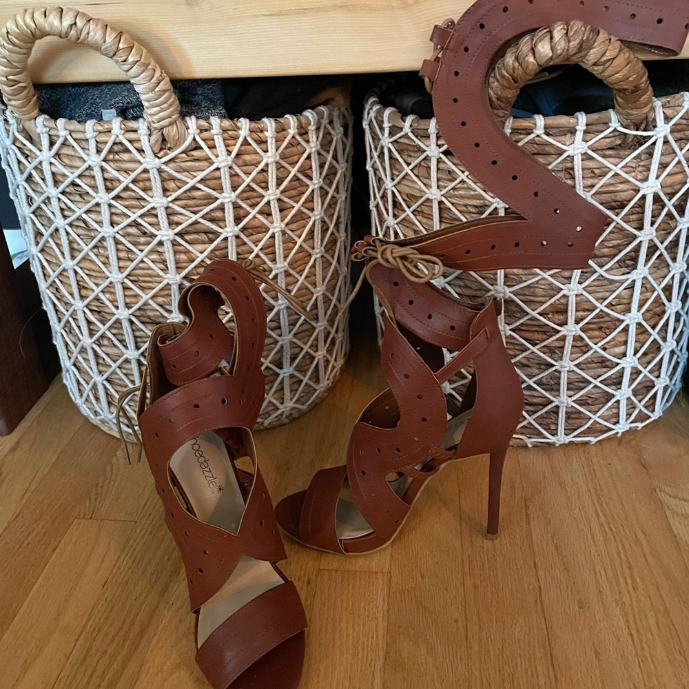 Shoe dazzle lace up heels